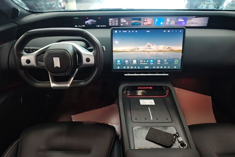 Used Avatr 12 2024 Updated Version 700 Three-Laser Rear-Wheel Drive Luxury Edition Center Console