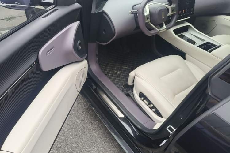 Used Avatr 12 2024 700 Three-Laser Rear-Wheel Drive Luxury Edition Driver Seat