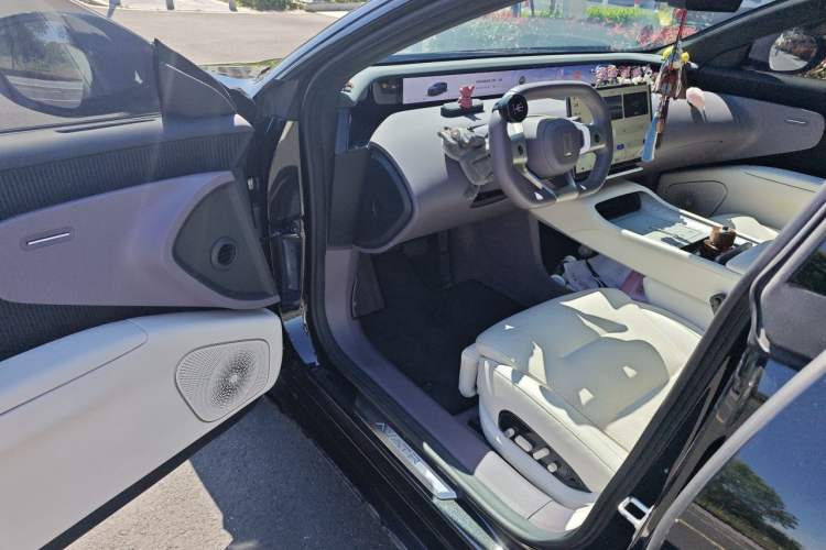 Used Avatr 12 2024 Updated Version 700 Three-Laser Rear-Wheel Drive Luxury Edition Driver Seat