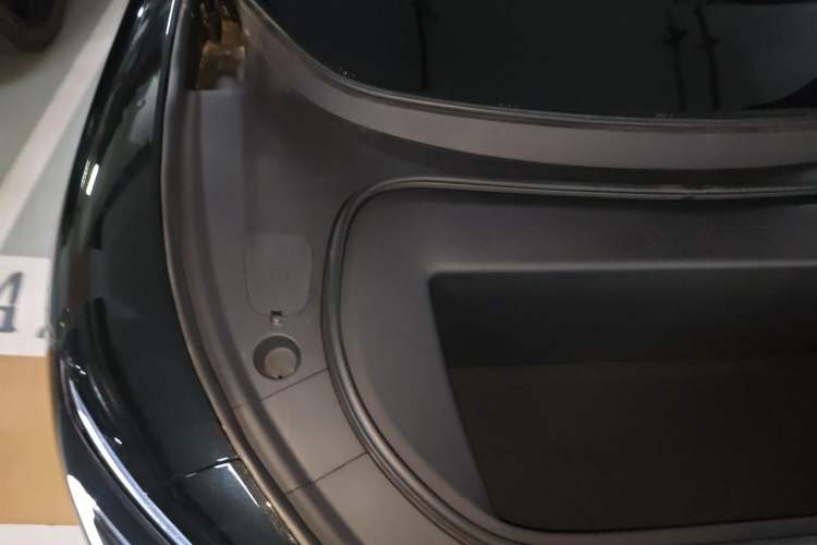 Used Avatr 12 2024 Updated Version 700 Three-Laser Rear-Wheel Drive Luxury Edition Engine Bay Right