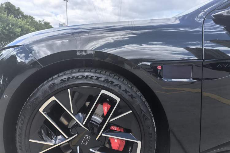 Used Avatr 12 2024 700 Three-Laser Rear-Wheel Drive Luxury Edition Exterior 2