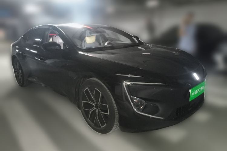 Used Avatr 12 2024 Updated Version 700 Three-Laser Rear-Wheel Drive Luxury Edition Front Right 45 Deg