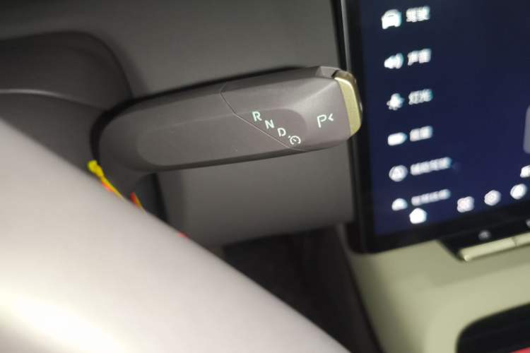 Used Avatr 12 2024 Updated Version 700 Three-Laser Rear-Wheel Drive Luxury Edition Gear Lever