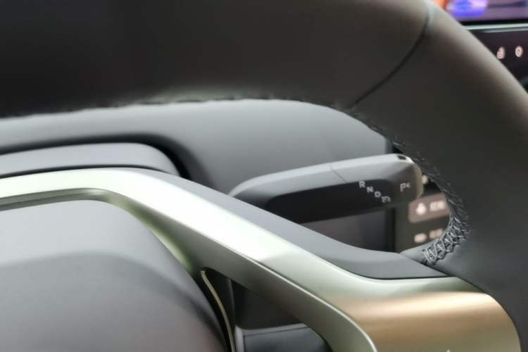 Used Avatr 12 2024 Updated Version 700 Three-Laser Rear-Wheel Drive Luxury Edition Gear Lever