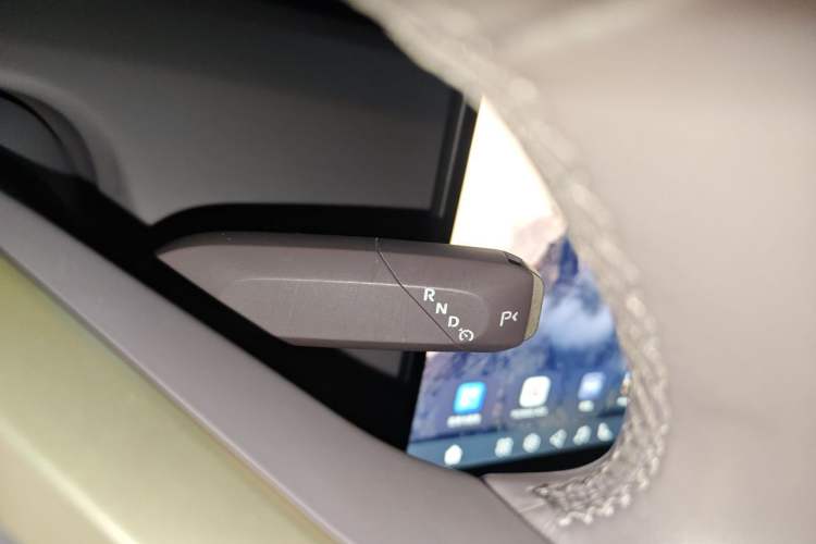 Used Avatr 12 2024 Updated Version 700 Three-Laser Rear-Wheel Drive Luxury Edition Gear Lever