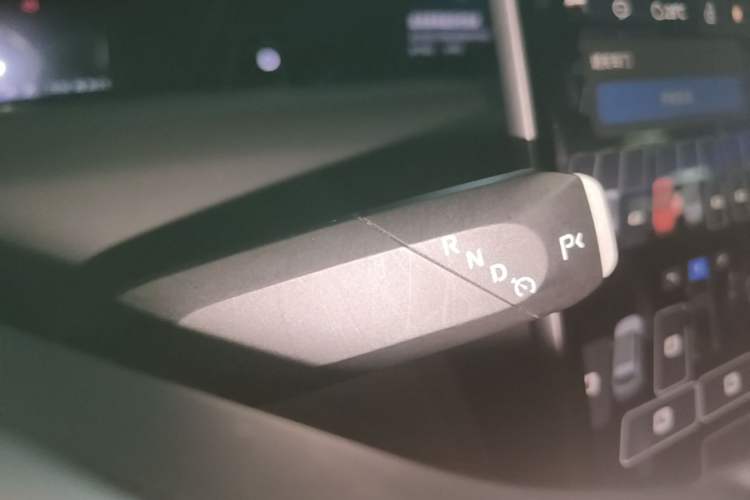 Used Avatr 12 2024 650 Three-Laser Four-Wheel Drive Performance Edition Gear Lever