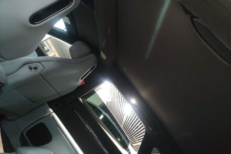 Used Avatr 12 2024 650 Three-Laser Four-Wheel Drive Performance Edition Headliner