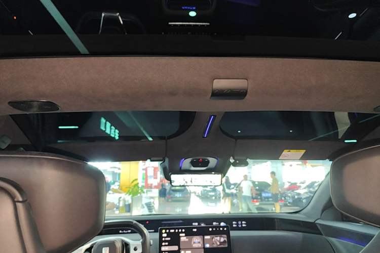 Used Avatr 12 2024 Updated Version 700 Three-Laser Rear-Wheel Drive Luxury Edition Headliner