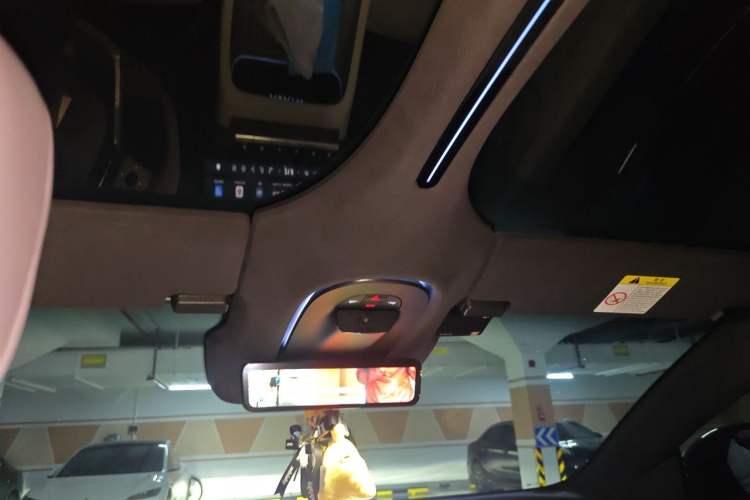Used Avatr 12 2024 Updated Version 700 Three-Laser Rear-Wheel Drive Luxury Edition Headliner