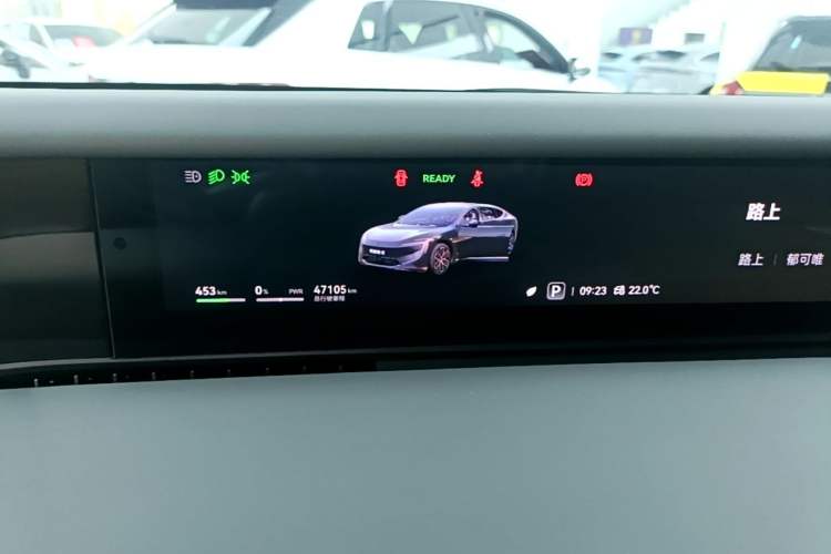 Used Avatr 12 2024 Updated Version 700 Three-Laser Rear-Wheel Drive Luxury Edition Instrument Cluster