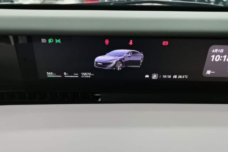 Used Avatr 12 2024 Updated Version 700 Three-Laser Rear-Wheel Drive Luxury Edition Instrument Cluster