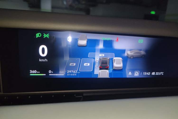 Used Avatr 12 2024 650 Three-Laser All-Wheel Drive GT Version Instrument Cluster