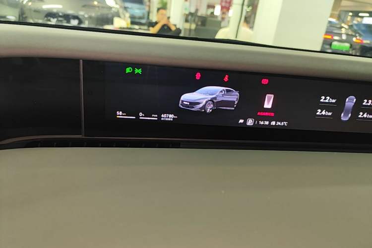 Used Avatr 12 2024 700 Three-Laser Rear-Wheel Drive Luxury Edition Instrument Cluster