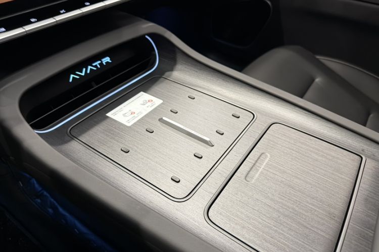 Used Avatr 12 2024 650 Three-Laser Four-Wheel Drive Performance Edition Interior 1