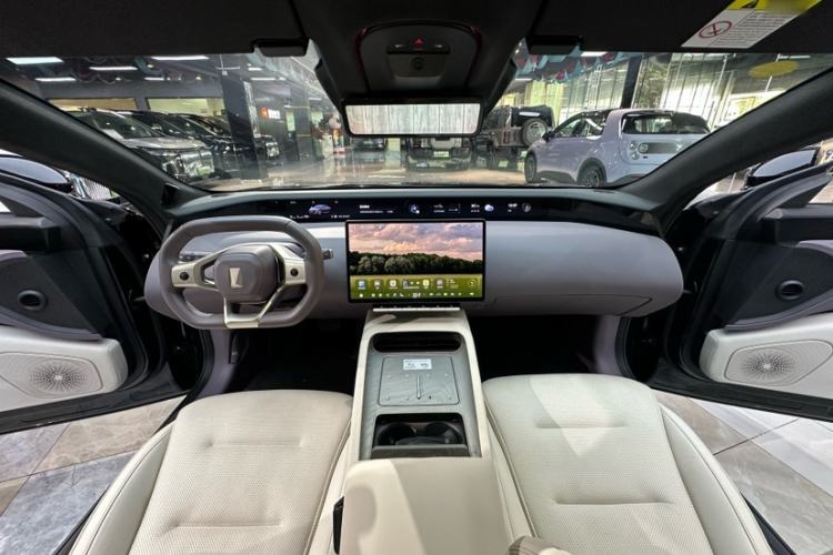 Used Avatr 12 2024 700 Three-Laser Rear-Wheel Drive Luxury Edition Interior 11