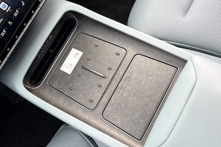 Used Avatr 12 2024 700 Three-Laser Rear-Wheel Drive Luxury Edition Interior 3