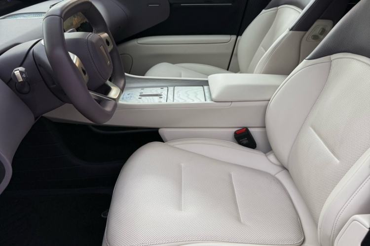 Used Avatr 12 2024 700 Three-Laser Rear-Wheel Drive Luxury Edition Interior 7