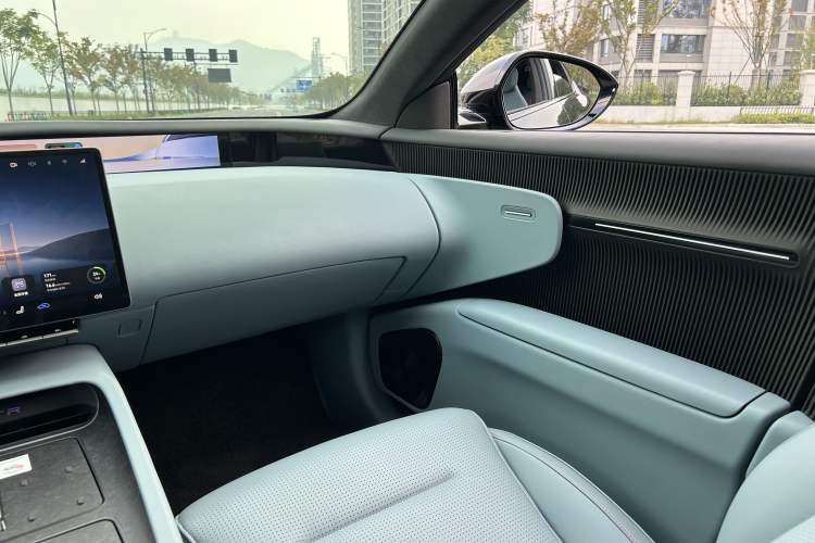 Used Avatr 12 2024 700 Three-Laser Rear-Wheel Drive Luxury Edition Interior 7