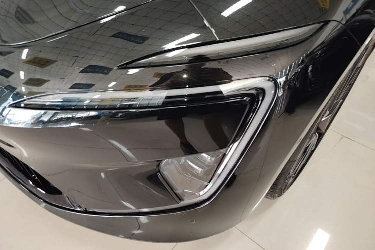 Used Avatr 12 2024 Updated Version 700 Three-Laser Rear-Wheel Drive Luxury Edition Left Front Headlight