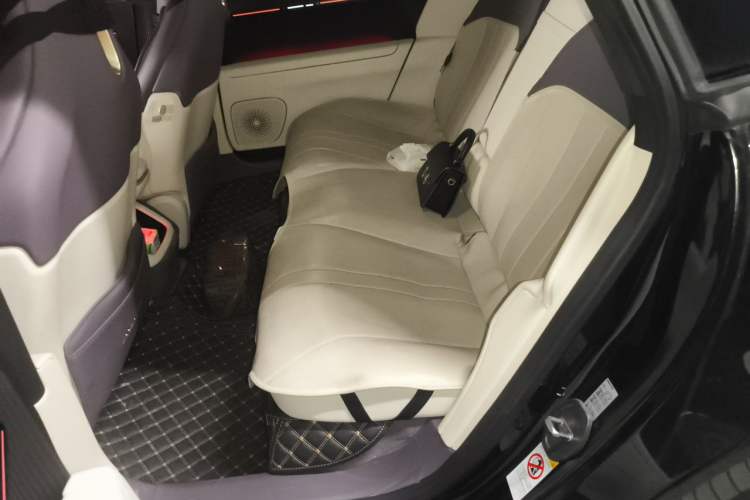 Used Avatr 12 2024 Updated Version 700 Three-Laser Rear-Wheel Drive Luxury Edition Left Rear Seat