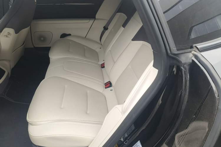 Used Avatr 12 2024 700 Three-Laser Rear-Wheel Drive Luxury Edition Left Rear Seat