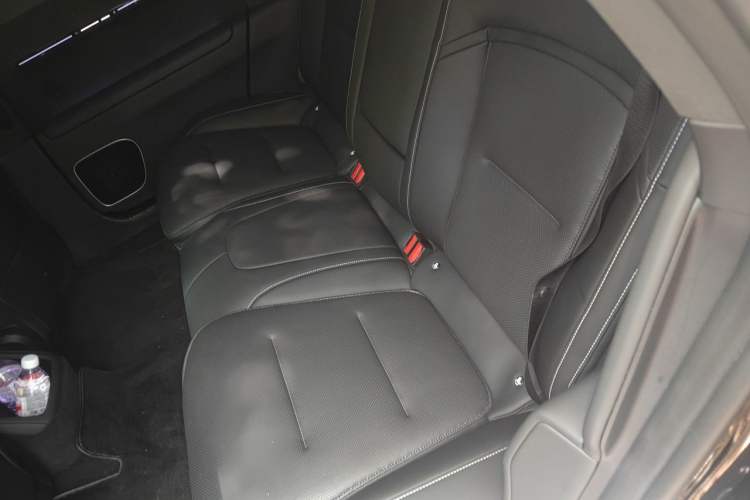 Used Avatr 12 2024 700 Three-Laser Rear-Wheel Drive Luxury Edition Left Rear Seat