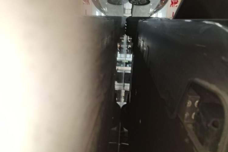 Used Avatr 12 2024 650 Three-Laser Four-Wheel Drive Performance Edition Left Side Sill