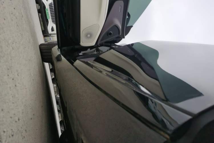 Used Avatr 12 2024 Updated Version 700 Three-Laser Rear-Wheel Drive Luxury Edition Left Side Sill