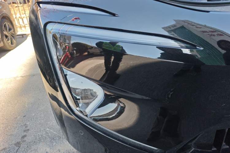 Used Avatr 12 2024 650 Three-Laser Four-Wheel Drive Performance Edition Right Front Headlight