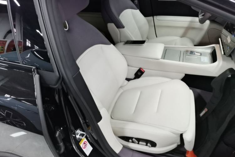 Used Avatr 12 2024 Updated Version 700 Three-Laser Rear-Wheel Drive Luxury Edition Right Front Seat