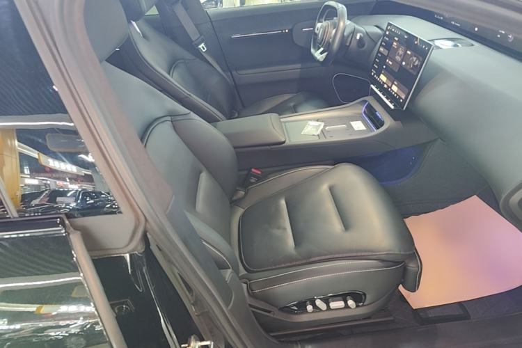 Used Avatr 12 2024 Updated Version 700 Three-Laser Rear-Wheel Drive Luxury Edition Right Front Seat