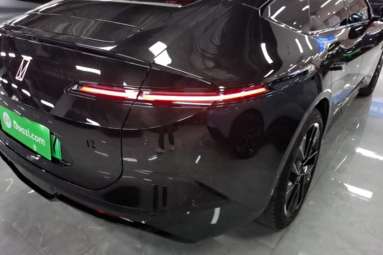 Used Avatr 12 2024 Updated Version 700 Three-Laser Rear-Wheel Drive Luxury Edition Right Rear Taillight