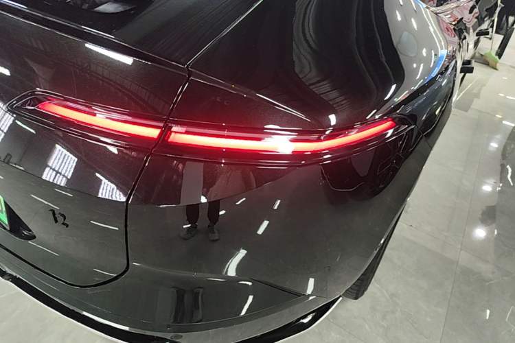 Used Avatr 12 2024 700 Three-Laser Rear-Wheel Drive Luxury Edition Right Rear Taillight