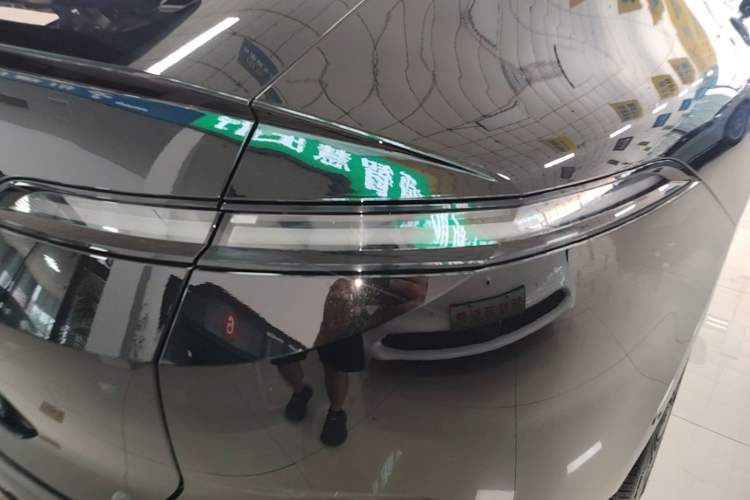 Used Avatr 12 2024 Updated Version 700 Three-Laser Rear-Wheel Drive Luxury Edition Right Rear Taillight