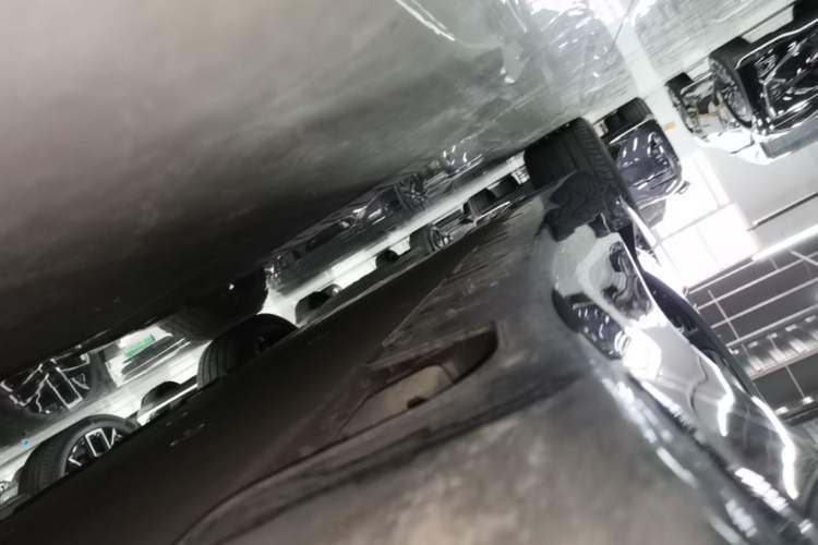 Used Avatr 12 2024 Updated Version 700 Three-Laser Rear-Wheel Drive Luxury Edition Right Side Sill