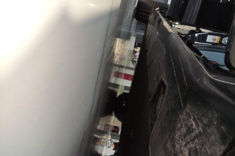 Used Avatr 12 2024 650 Three-Laser Four-Wheel Drive Performance Edition Right Side Sill