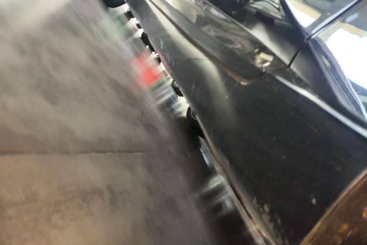 Used Avatr 12 2024 700 Three-Laser Rear-Wheel Drive Luxury Edition Right Side Sill