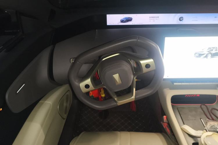Used Avatr 12 2024 Updated Version 700 Three-Laser Rear-Wheel Drive Luxury Edition Steering Wheel