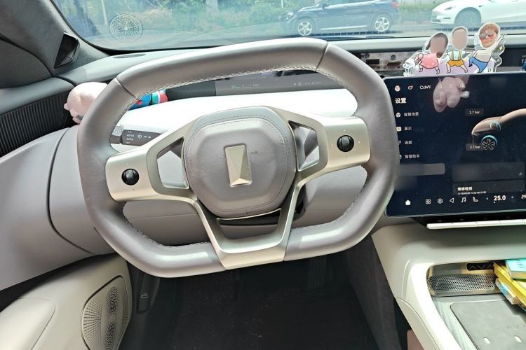 Used Avatr 12 2024 650 Three-Laser Four-Wheel Drive Performance Edition Steering Wheel