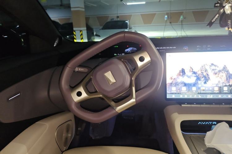 Used Avatr 12 2024 Updated Version 700 Three-Laser Rear-Wheel Drive Luxury Edition Steering Wheel