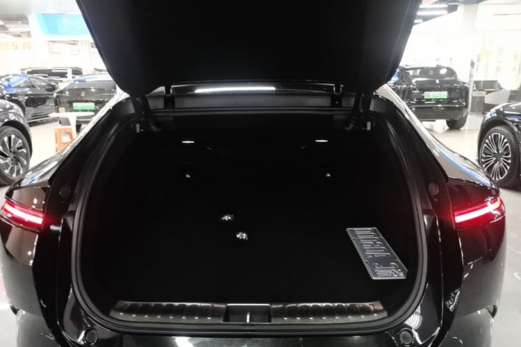 Used Avatr 12 2024 650 Three-Laser All-Wheel Drive GT Version Trunk