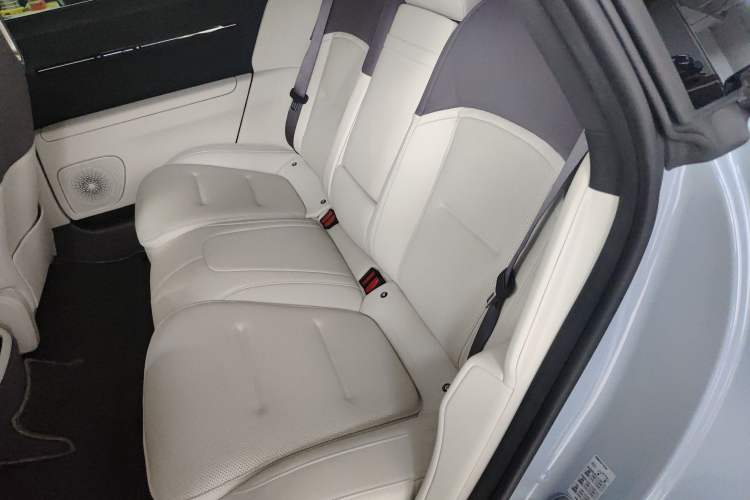 Used Avatr 12 2024 700 Three-Laser Rear-Wheel Drive Luxury Edition Interior 1