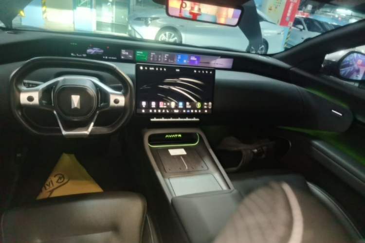 Used Avatr 12 2024 650 Three-Laser Four-Wheel Drive Performance Edition Audio And AC Panel
