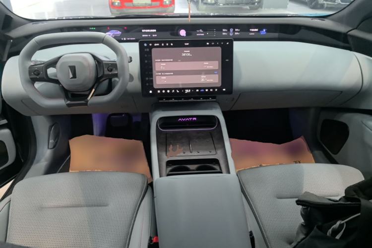 Used Avatr 12 2024 650 Three-Laser Four-Wheel Drive Performance Edition Center Console