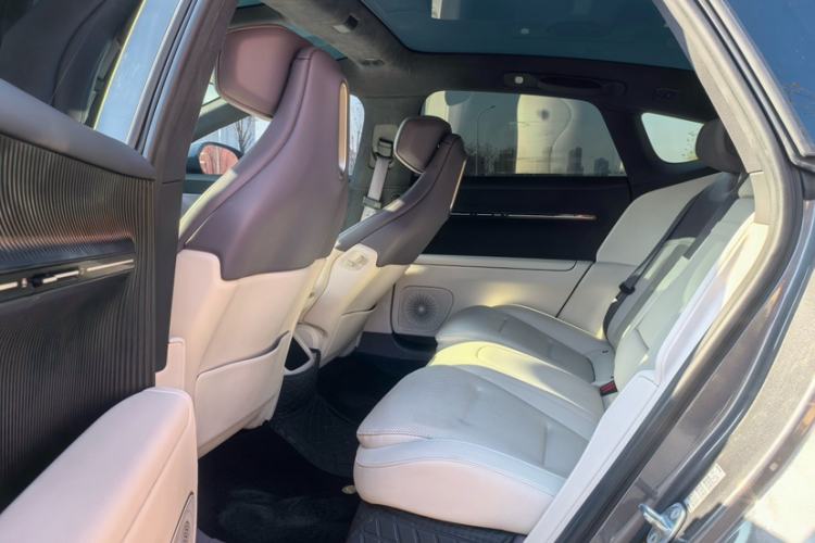Used Avatr 12 2024 700 Three-Laser Rear-Wheel Drive Luxury Edition Interior 5