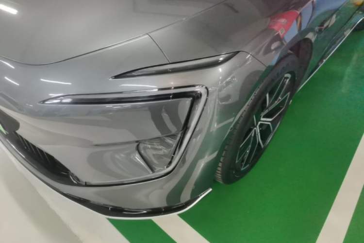 Used Avatr 12 2024 650 Three-Laser Four-Wheel Drive Performance Edition Left Front Headlight