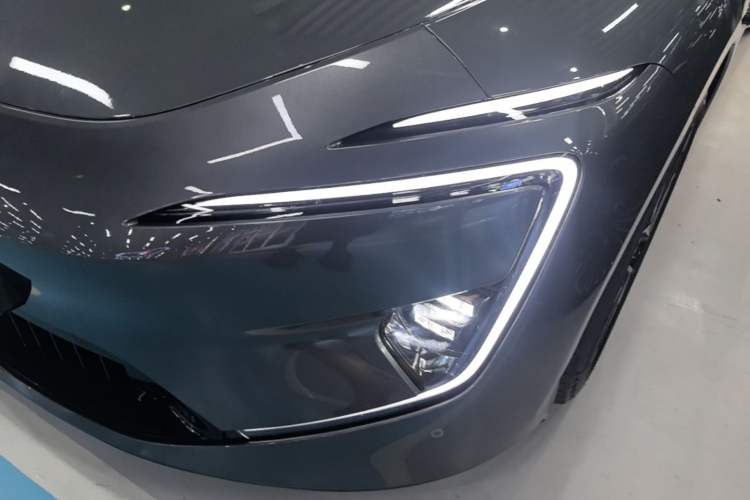 Used Avatr 12 2024 650 Three-Laser Four-Wheel Drive Performance Edition Left Front Headlight
