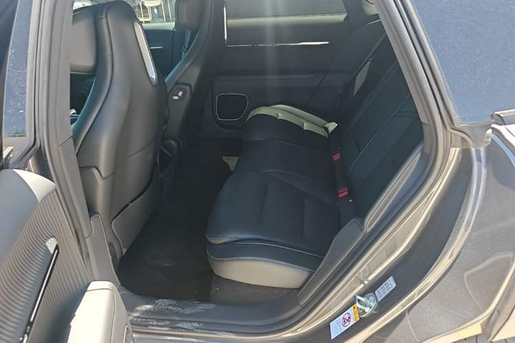 Used Avatr 12 2024 650 Three-Laser Four-Wheel Drive Performance Edition Left Rear Seat