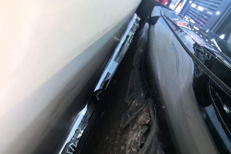 Used Avatr 12 2024 650 Three-Laser Four-Wheel Drive Performance Edition Left Side Sill