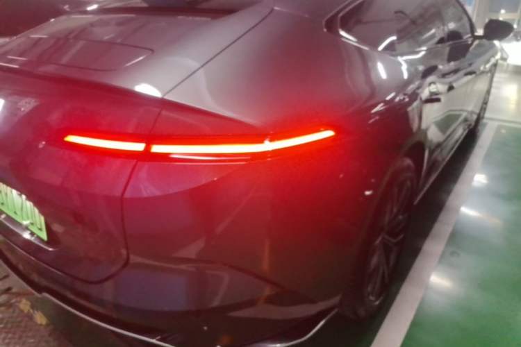 Used Avatr 12 2024 650 Three-Laser Four-Wheel Drive Performance Edition Right Rear Taillight
